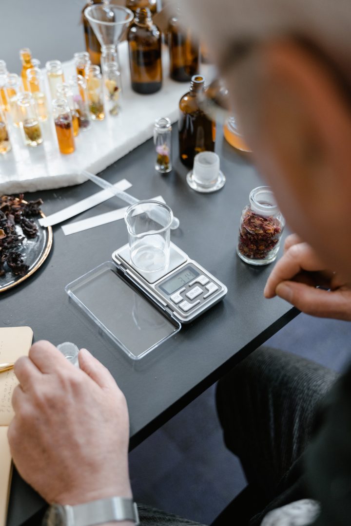 choosing an essential oil blend for a custom organic diy workshop when looking for things to do in duluth and superior