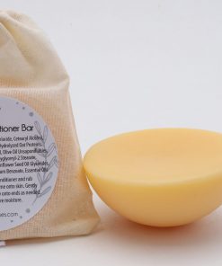 Conditioner bar for curly hair with mango butter, silk aminos, and olive oil actives for volume and frizz control Plastic-free and Eco-friendly solid conditioner bar for tangle-free, shiny curls with sunflower-derived conditioners